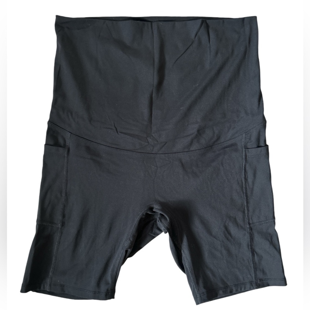 Maternity biker yoga shorts